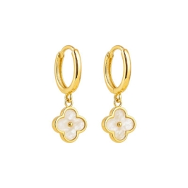 Brinco Trevo em Madrepérola