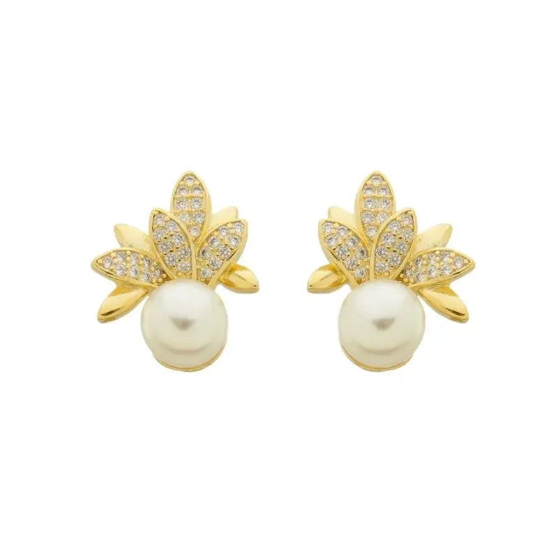 Brinco Folhas Pérola e Zircônias Banhado a Ouro