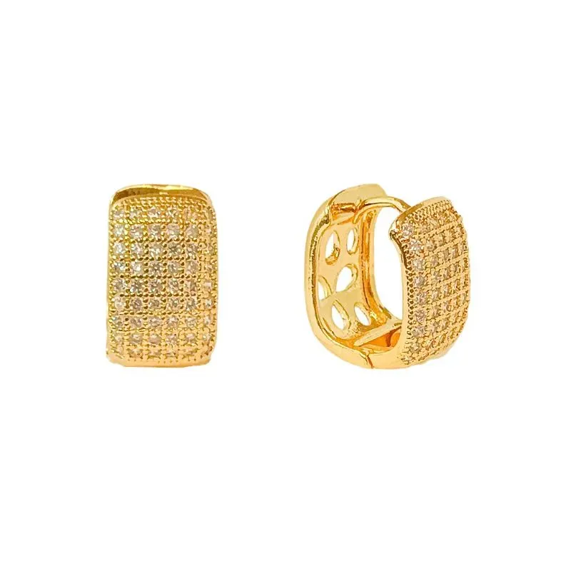 Brinco Argola Retangular Cravejada M