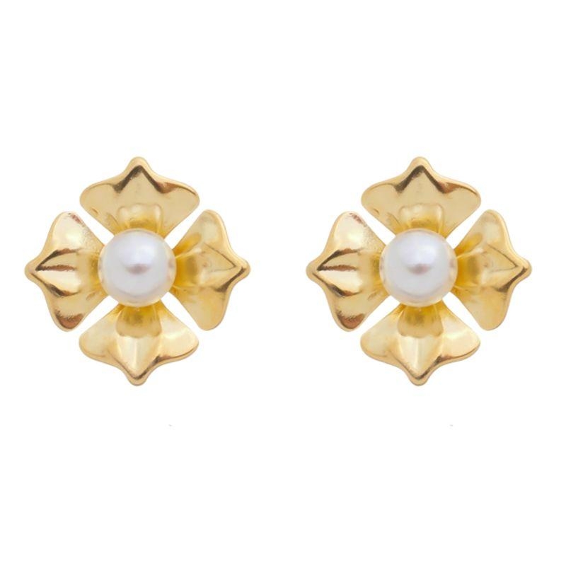 Brinco Flor com Pérola Banhados a Ouro