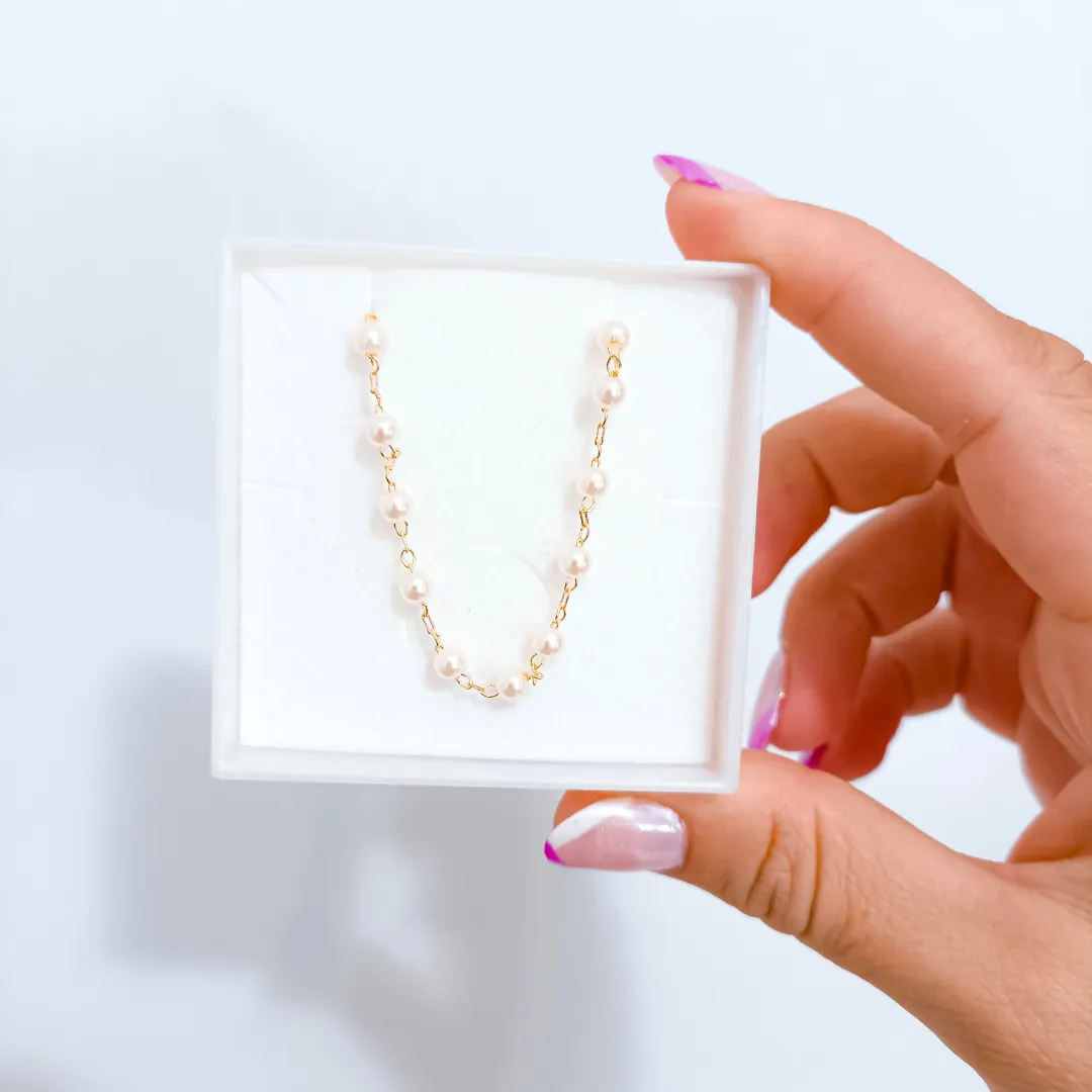 Colar Mini Pérolas Banhado a Ouro