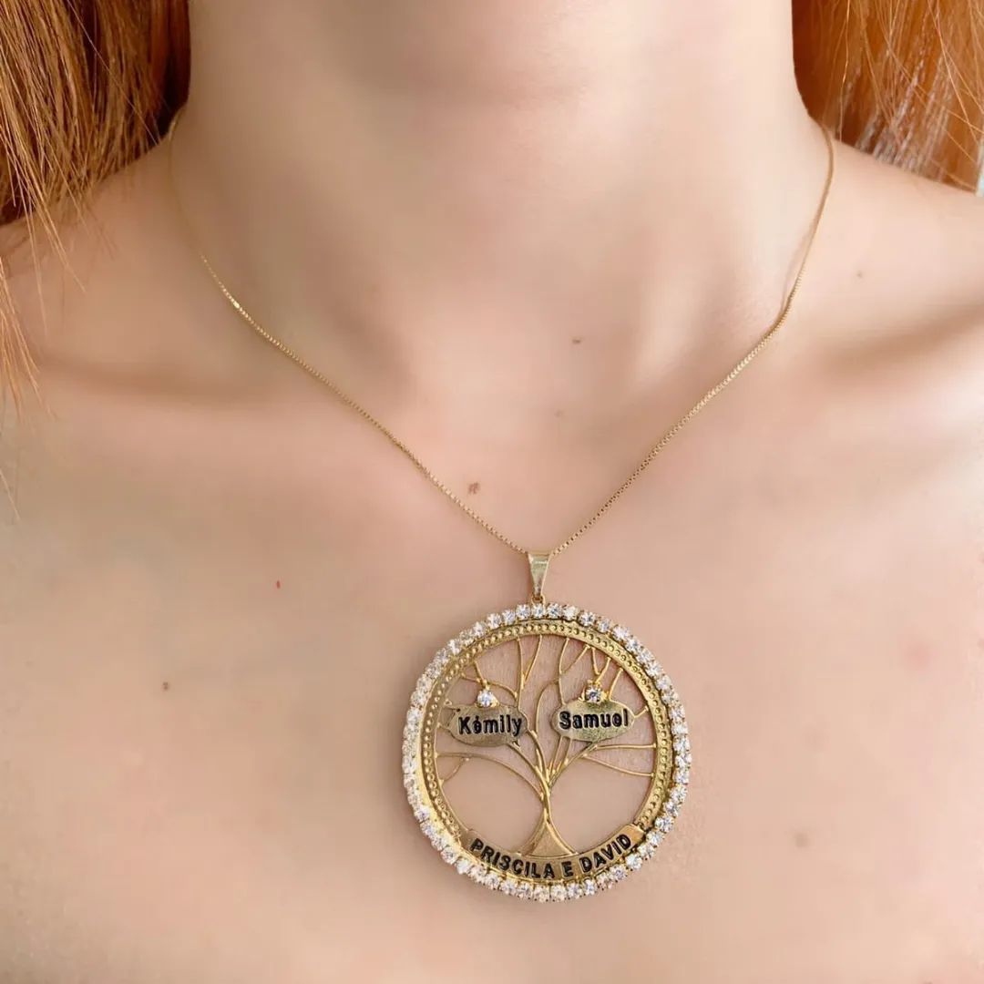 Colar Personalizado Árvore de Família Cravejado