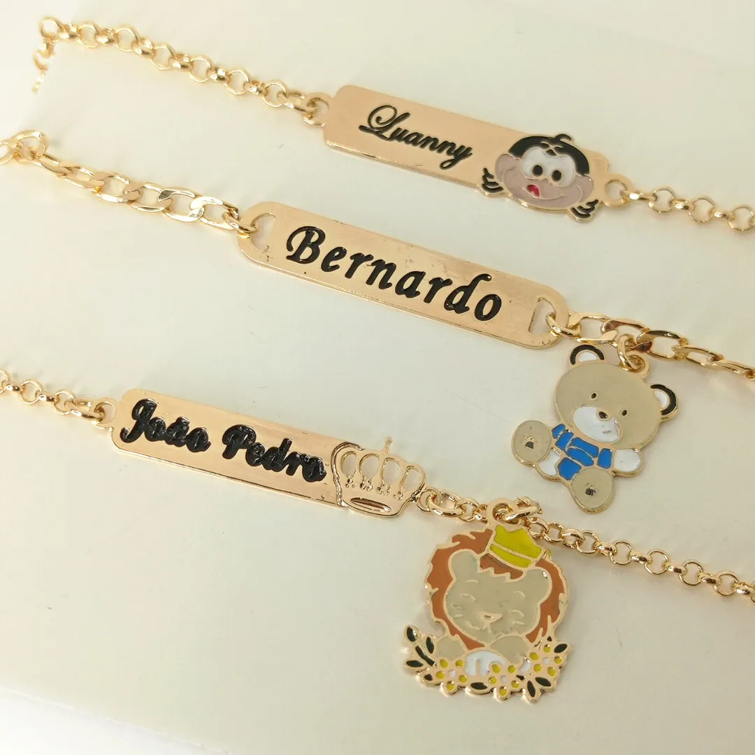 Pulseira Personalizada Infantil com Medalhas