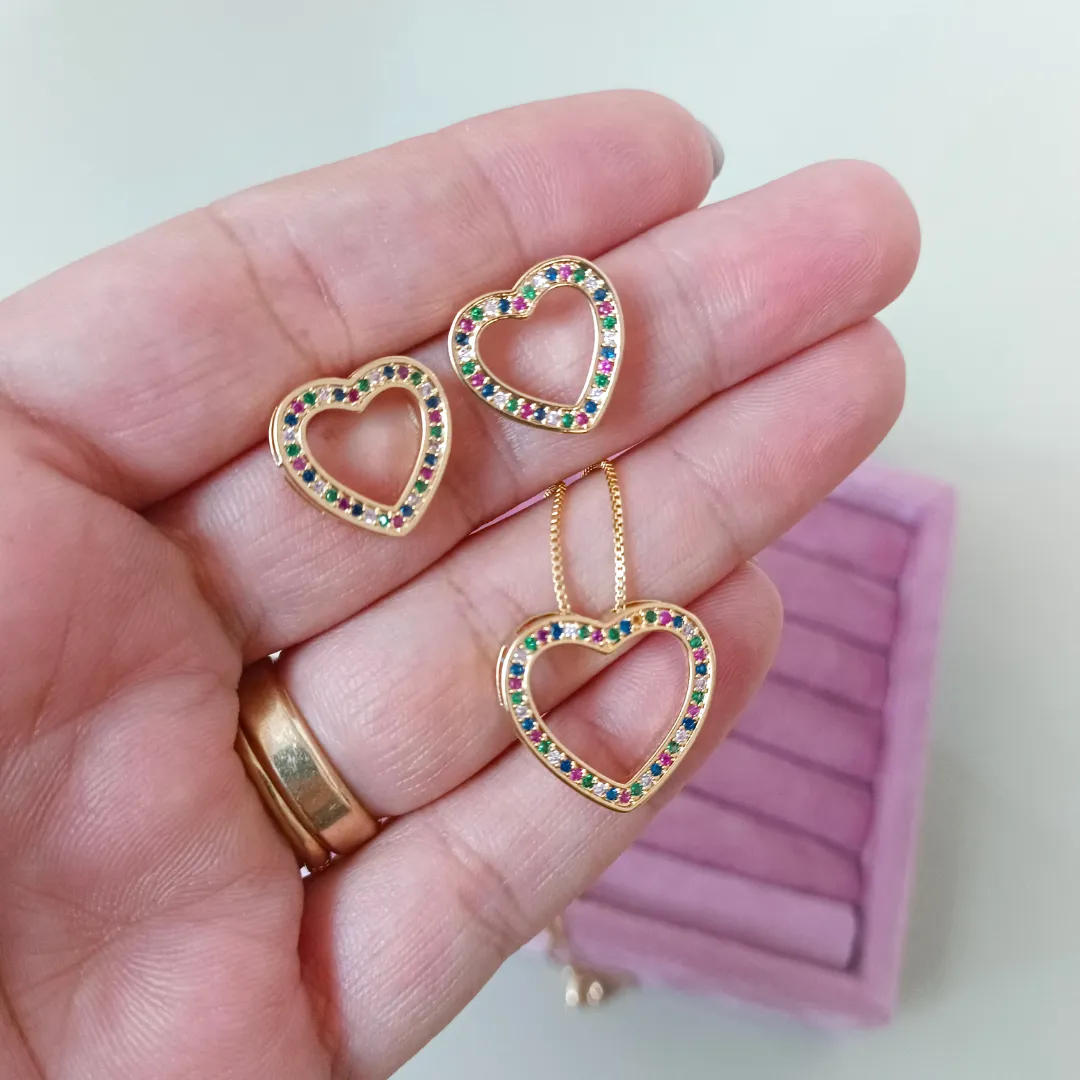 Conjunto Coração Vazado em Cristais